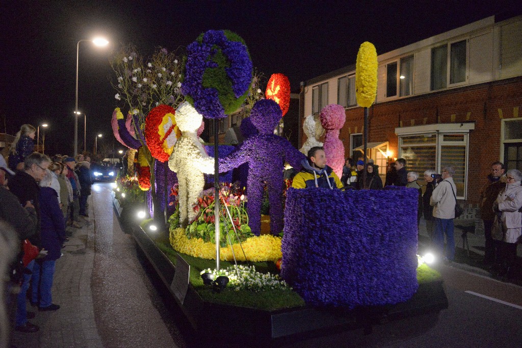 ../Images/Verlicht corso Noordwijkerhout 2019 046.jpg